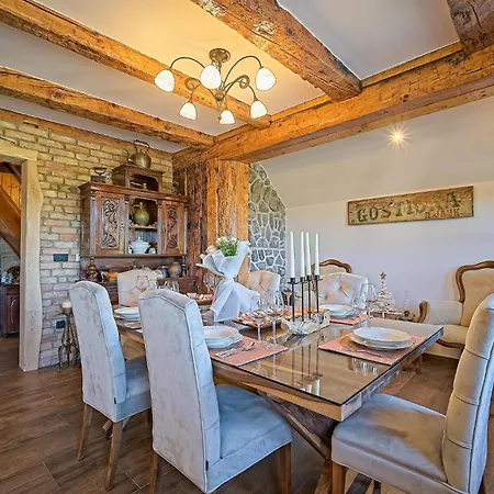 3 Bedroom Stunning In Casa vacanze